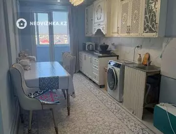 3-комнатная квартира, этаж 8 из 12, 98 м²