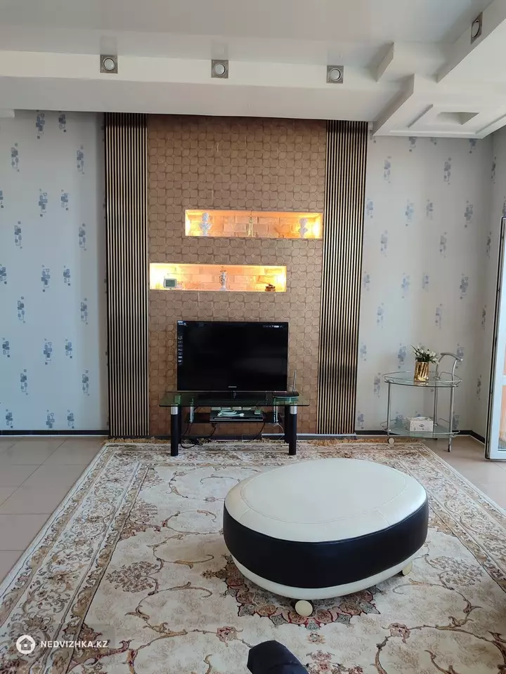 59 м², 2-комнатная квартира, этаж 4 из 4, 59 м², на длительный срок, изображение - 1