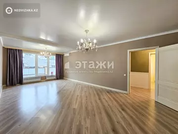 6-комнатный дом, 4 соток, 280 м², на длительный срок