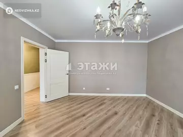 6-комнатный дом, 4 соток, 280 м², на длительный срок