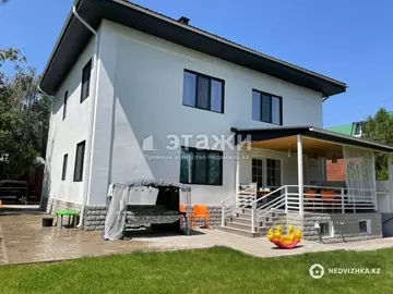 5-комнатный дом, 11 соток, 360 м², на длительный срок