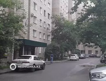 3-комнатная квартира, этаж 5 из 10, 65 м²