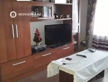 3-комнатная квартира, этаж 5 из 10, 65 м²