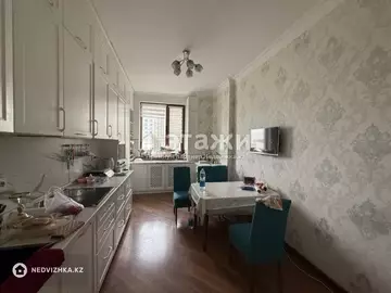 3-комнатная квартира, этаж 4 из 22, 150 м²