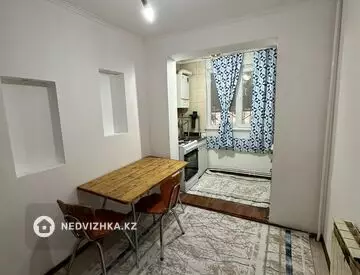 2-комнатная квартира, этаж 1 из 5, 51 м²