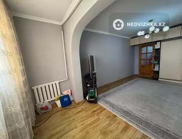 2-комнатная квартира, этаж 4 из 5, 54 м²