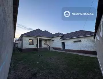 4-комнатный дом, 149 м²