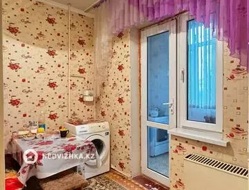 1-комнатная квартира, этаж 4 из 5, 38 м²