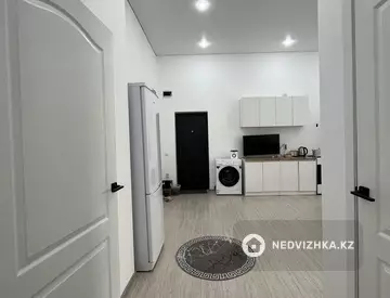 2-комнатная квартира, этаж 2 из 4, 62 м²
