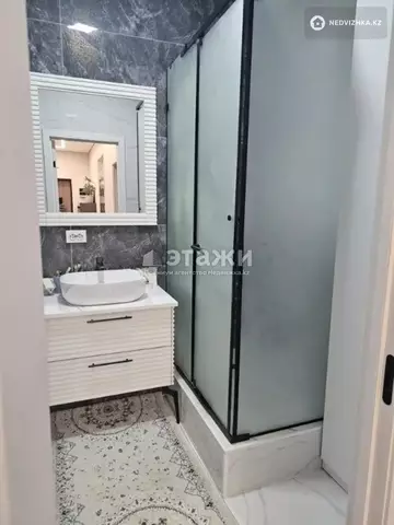 4-комнатная квартира, этаж 3 из 12, 120 м²