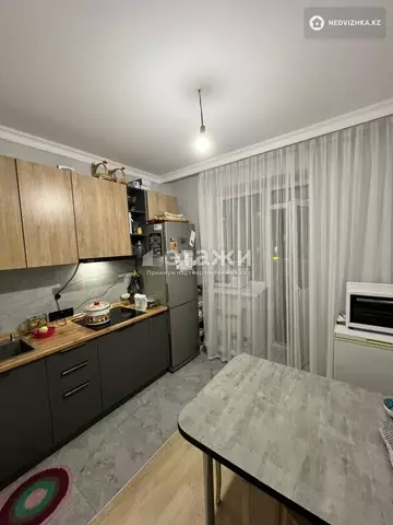 2-комнатная квартира, этаж 3 из 9, 55 м²