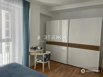 3-комнатная квартира, этаж 9 из 18, 108 м²