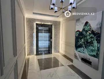 3-комнатная квартира, этаж 2 из 8, 97 м²