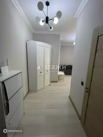 2-комнатная квартира, этаж 8 из 24, 53 м²