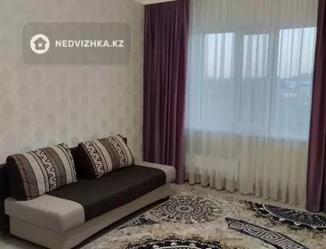 1-комнатная квартира, этаж 3 из 5, 38 м²