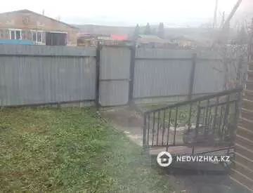 4-комнатная часть дома, 10 соток, 90 м²