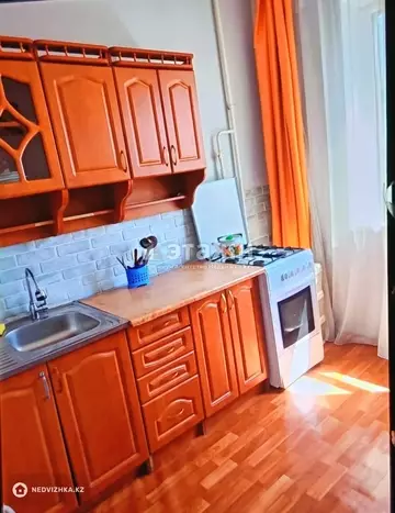 1-комнатная квартира, этаж 8 из 9, 40 м²