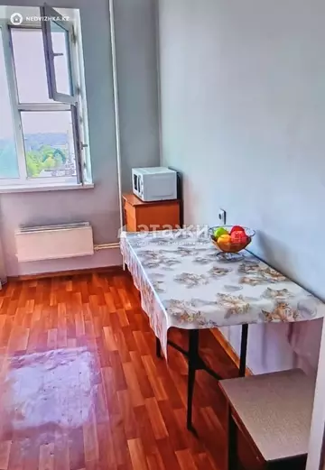 1-комнатная квартира, этаж 8 из 9, 40 м²