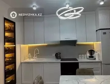 2-комнатная квартира, этаж 9 из 15, 60 м²