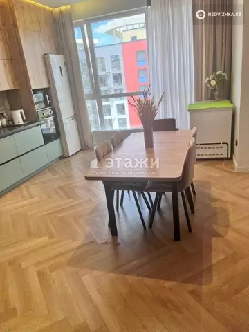 4-комнатная квартира, этаж 11 из 12, 138 м²