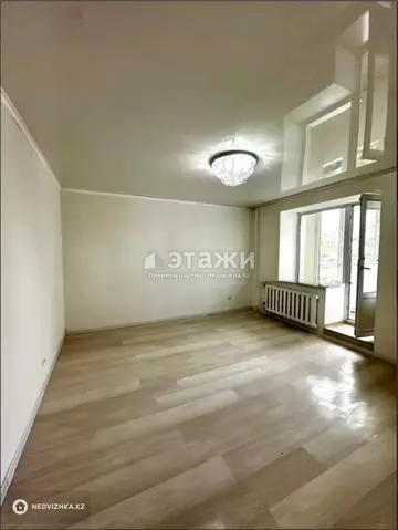 2-комнатная квартира, этаж 3 из 10, 59 м²