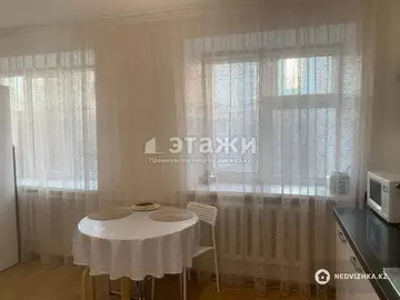 3-комнатная квартира, этаж 4 из 5, 70 м²