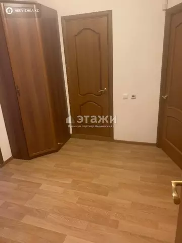 3-комнатная квартира, этаж 4 из 5, 70 м²