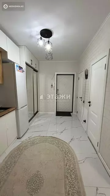 2-комнатная квартира, этаж 2 из 10, 53 м²
