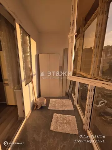 2-комнатная квартира, этаж 3 из 25, 48 м²