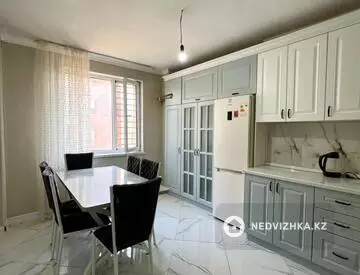 1-комнатная квартира, этаж 3 из 7, 85 м²