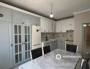 1-комнатная квартира, этаж 3 из 7, 85 м²