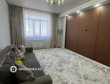 1-комнатная квартира, этаж 9 из 10, 5 м²