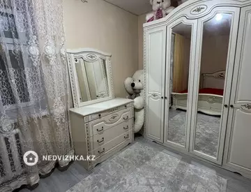 2-комнатная квартира, этаж 4 из 5, 57 м²