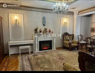 4-комнатная квартира, этаж 4 из 9, 150 м², на длительный срок