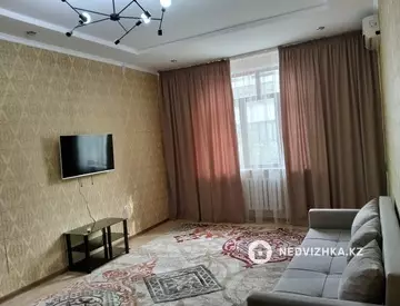 2-комнатная квартира, этаж 3 из 5, 75 м², посуточно