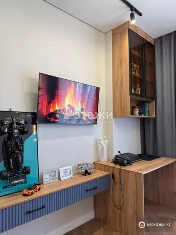 4-комнатная квартира, этаж 8 из 12, 138 м²