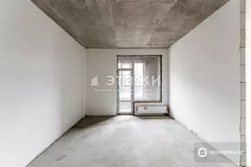 2-комнатная квартира, этаж 3 из 9, 38 м²