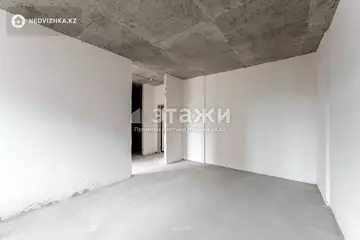2-комнатная квартира, этаж 3 из 9, 38 м²