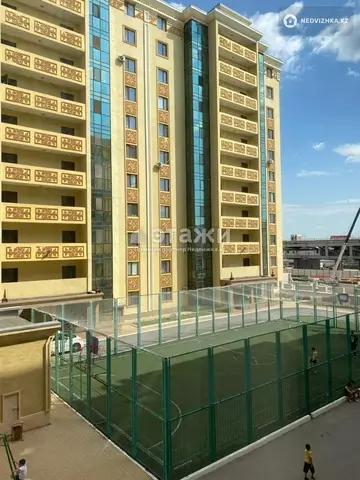 2-комнатная квартира, этаж 3 из 8, 66 м²