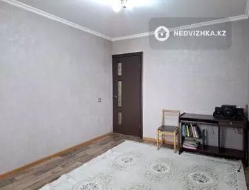 2-комнатная квартира, этаж 4 из 5, 50 м²