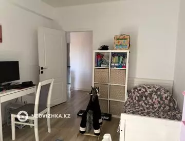 3-комнатная квартира, этаж 4 из 16, 65 м²