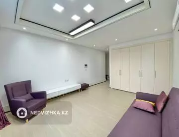 2-комнатная квартира, этаж 4 из 28, 50 м², на длительный срок