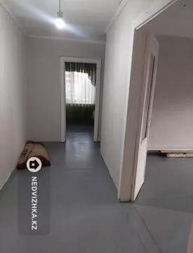 3-комнатная квартира, этаж 3 из 6, 65 м²
