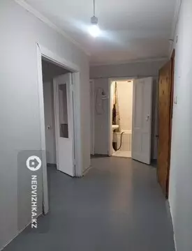3-комнатная квартира, этаж 3 из 6, 65 м²