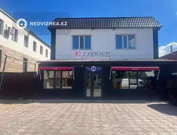 Здание, 2 этажа, 400 м²