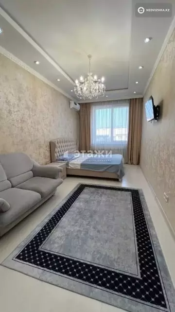 1-комнатная квартира, этаж 4 из 12, 42 м²