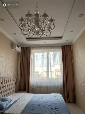 1-комнатная квартира, этаж 4 из 12, 42 м²