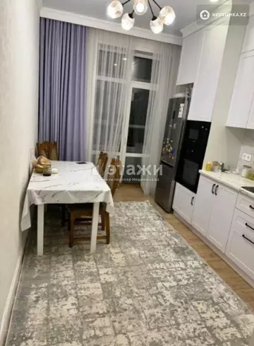 3-комнатная квартира, этаж 9 из 10, 87 м²
