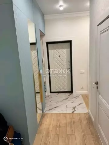 3-комнатная квартира, этаж 9 из 10, 87 м²