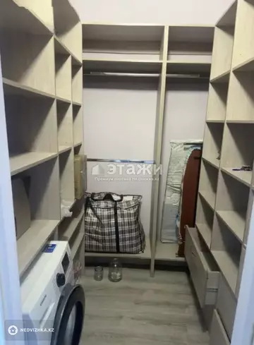 2-комнатная квартира, этаж 9 из 9, 75 м²